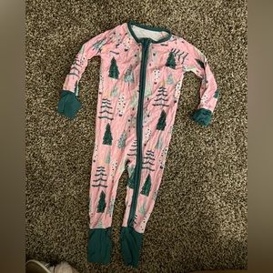 Little sleepies girls Christmas tree Jammie’s